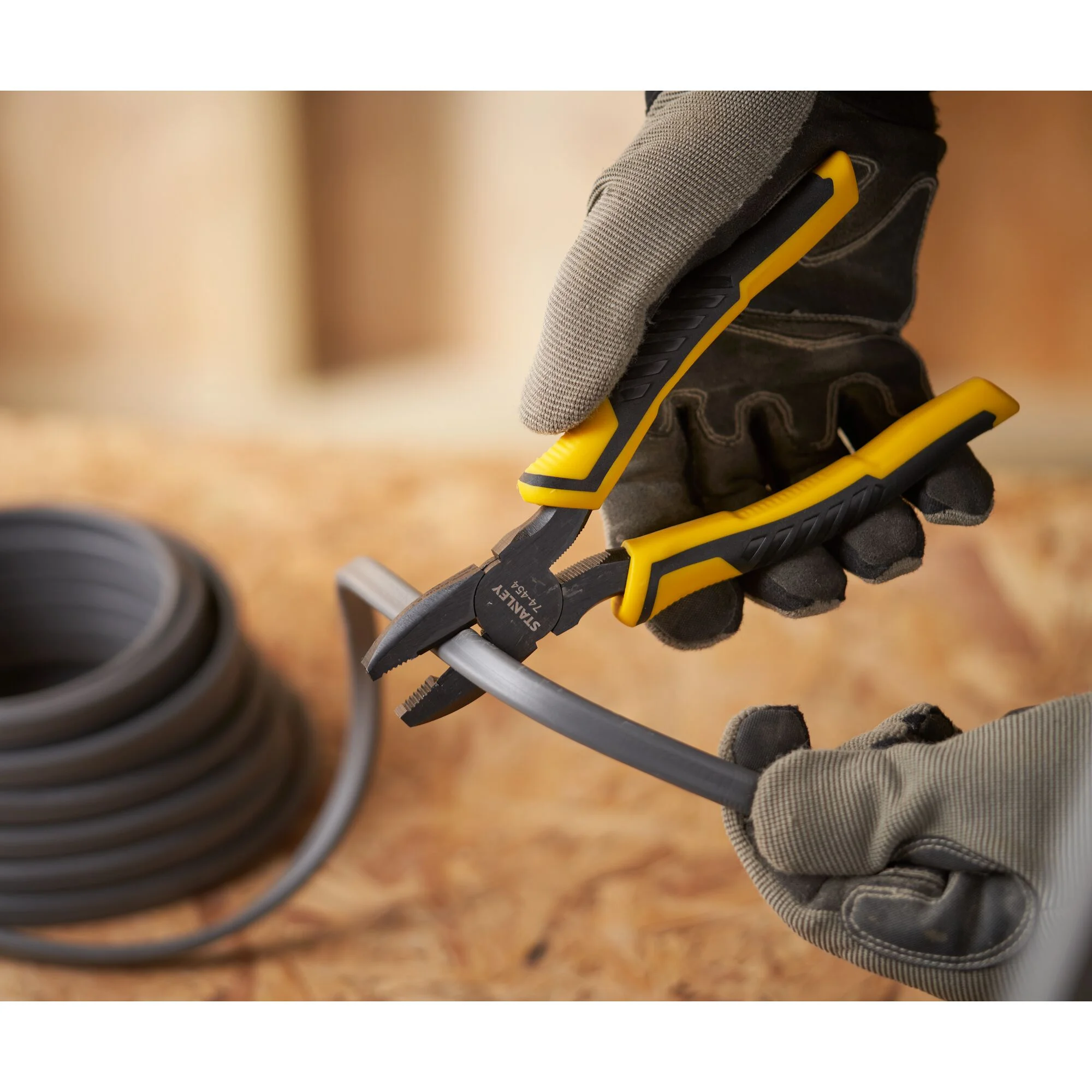 Pince universelle image